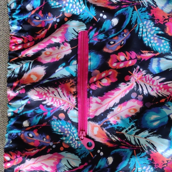 Feather Drawstring Bag - Picture 2 of 5